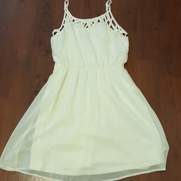 Dress - Picture 1 of 3